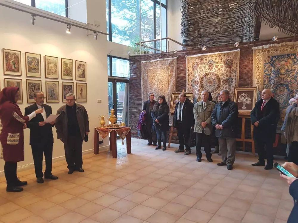 از نمایشگاه فرهنگ و تمدن ایران در رومانی استقبال شد